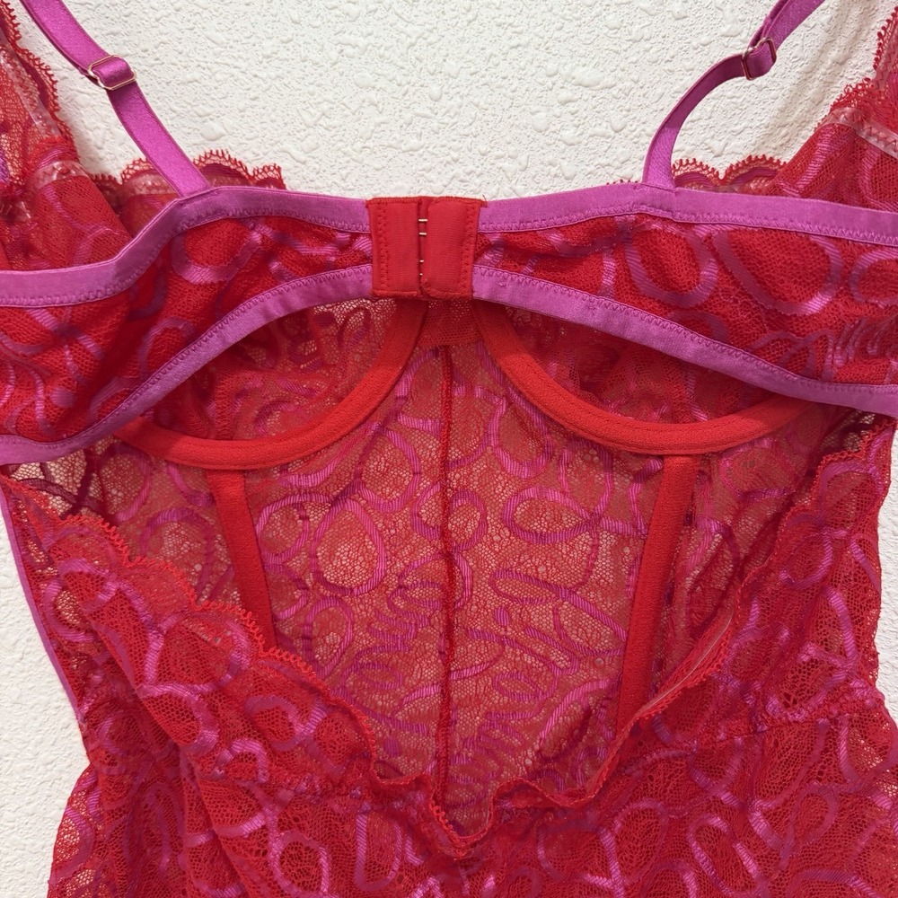 Savage X Fenty Red Pink Lace Bodysuit Ribbon Writing Lace Teddy Size Small - Picture 6 of 8